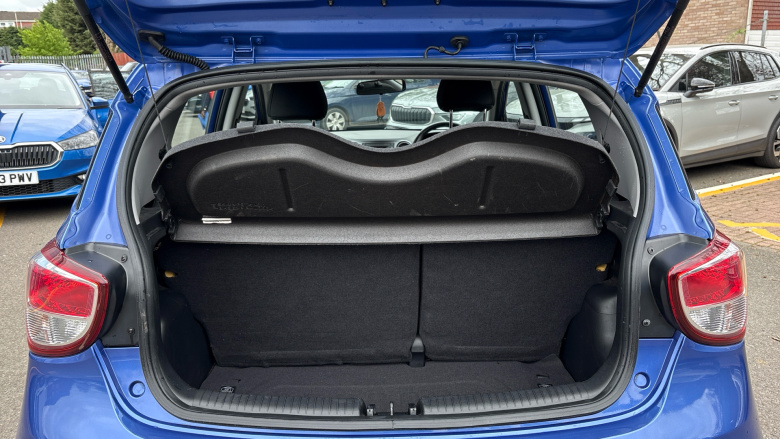 Hyundai i10 1.0 SE 5dr Petrol Hatchback